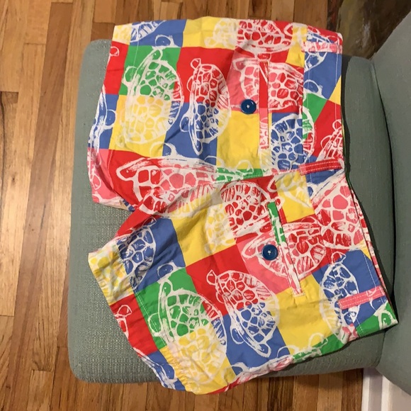 Lilly Pulitzer Shorts - Picture 6 of 9